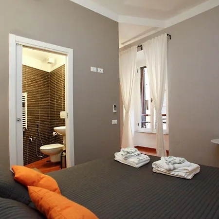 Clemy In Gæstehus Rom